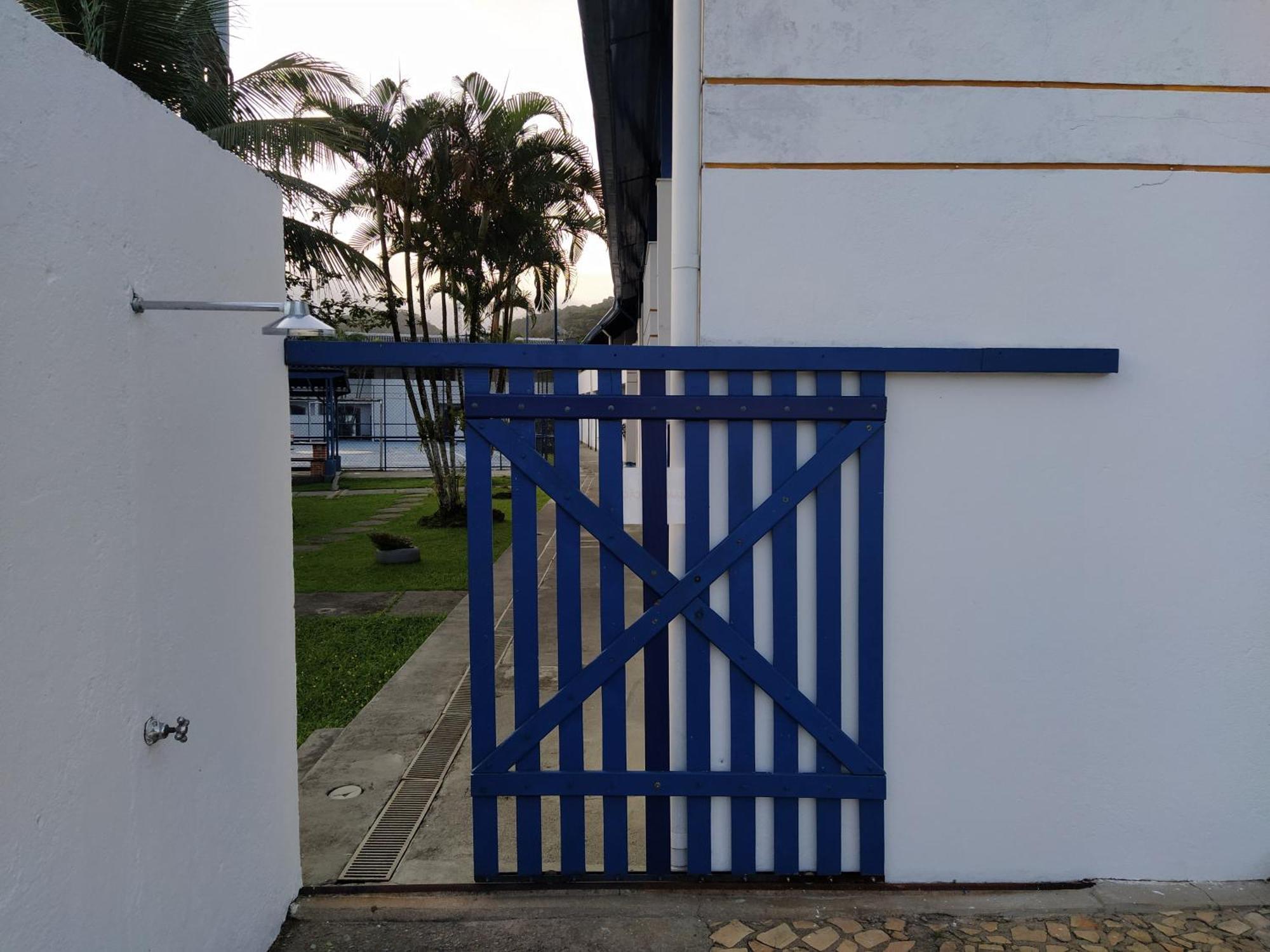 Condominio Encantador Com Piscina Убатуба Экстерьер фото
